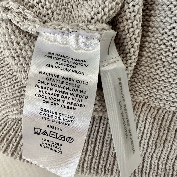 Loft Womens V-neck Ramie Cotton Blend Lightweight Gray Sweater Size M EUC - Picture 6 of 8